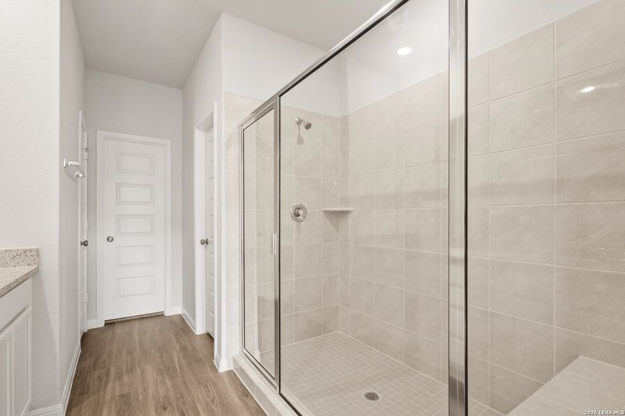 Furnished interior view inside a new home in Cinco Lakes, San Antonio (Image 7).