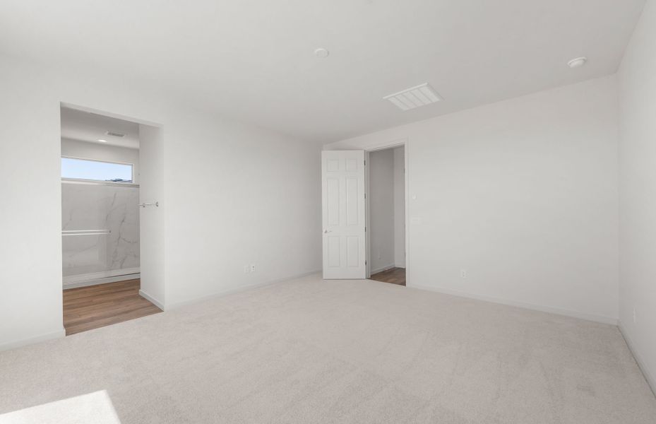 Spacious, unfurnished interior of a new home in Soleo, San Tan Valley (Image 19).