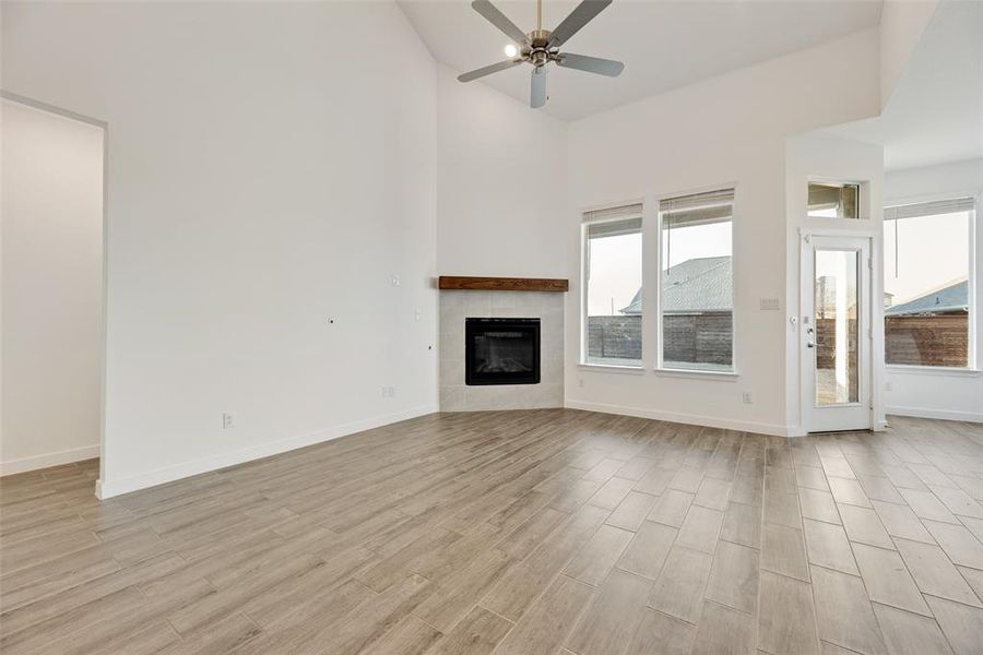Spacious, unfurnished interior of a new home in Solterra, Mesquite (Image 37).