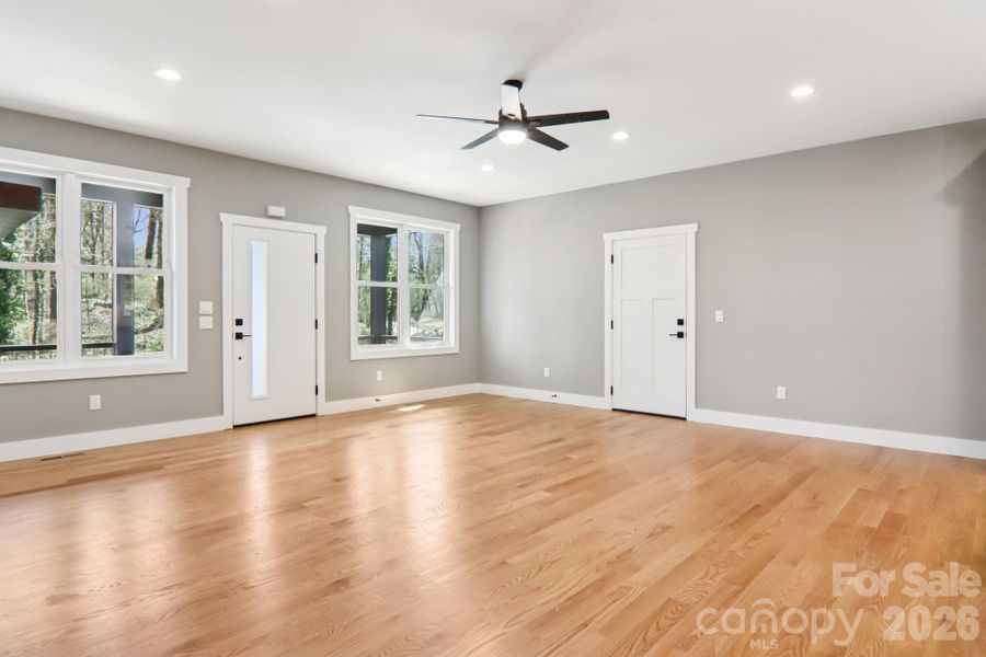 Spacious, unfurnished interior of a new home in , Hendersonville (Image 38).