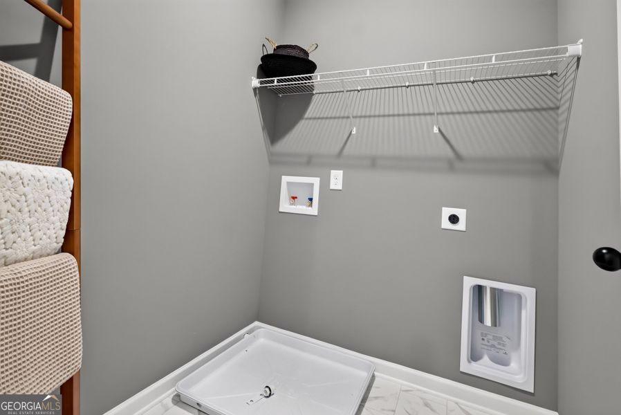 Close-up of interior finishes inside a home in Cobblestone Crossing Commons, Warner Robins (Image 17). Close-up of interior finishes inside a home in Cobblestone Crossing Commons, Warner Robins (Image 17).