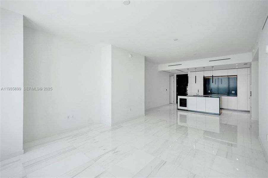 Spacious, unfurnished interior of a new home in , Miami (Image 47).