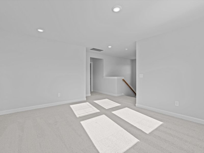 Spacious, unfurnished interior of a new home in Chatham Forest, Duncan (Image 17).