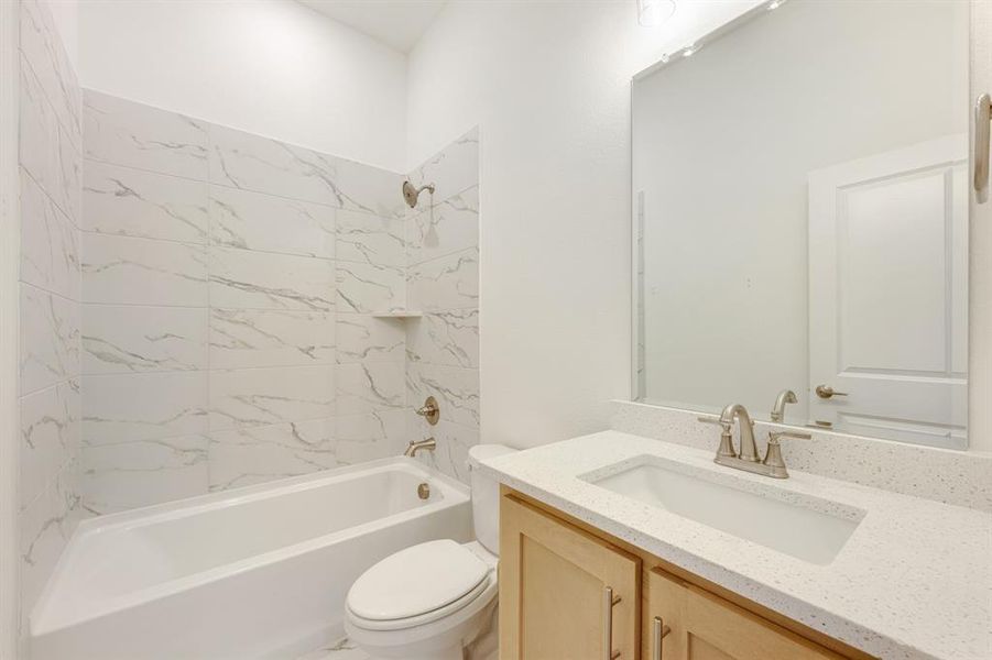 Furnished interior view inside a new home in Terracina, Rockwall (Image 6).