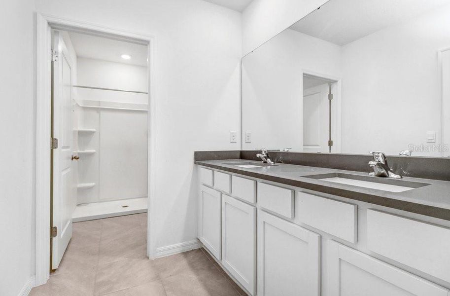 Furnished interior view inside a new home in , Apollo Beach (Image 7).