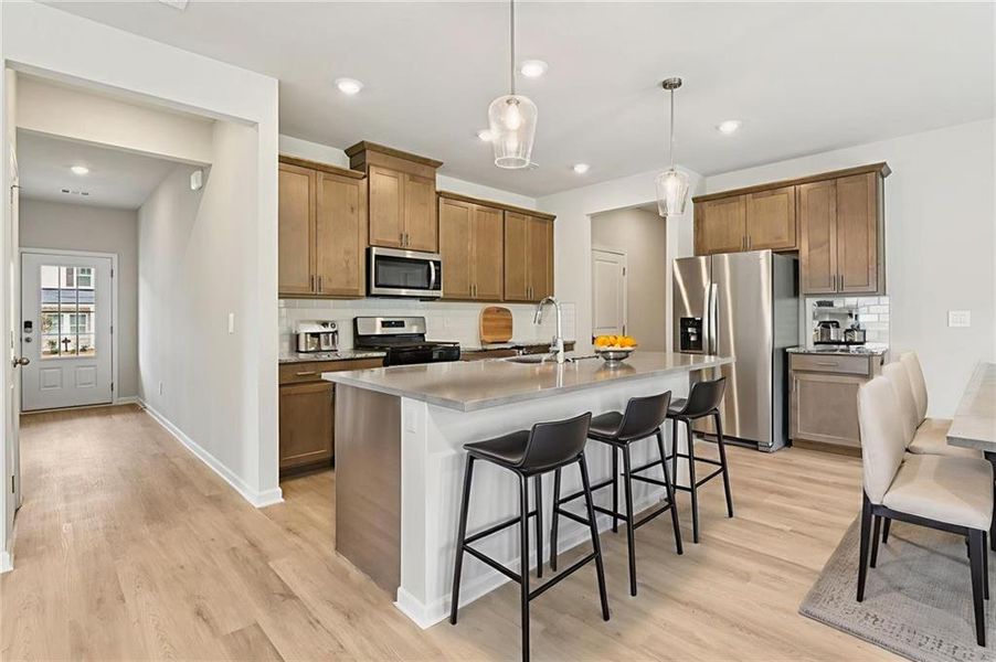 Furnished interior view inside a new home in Ivey Township, Dallas (Image 13).