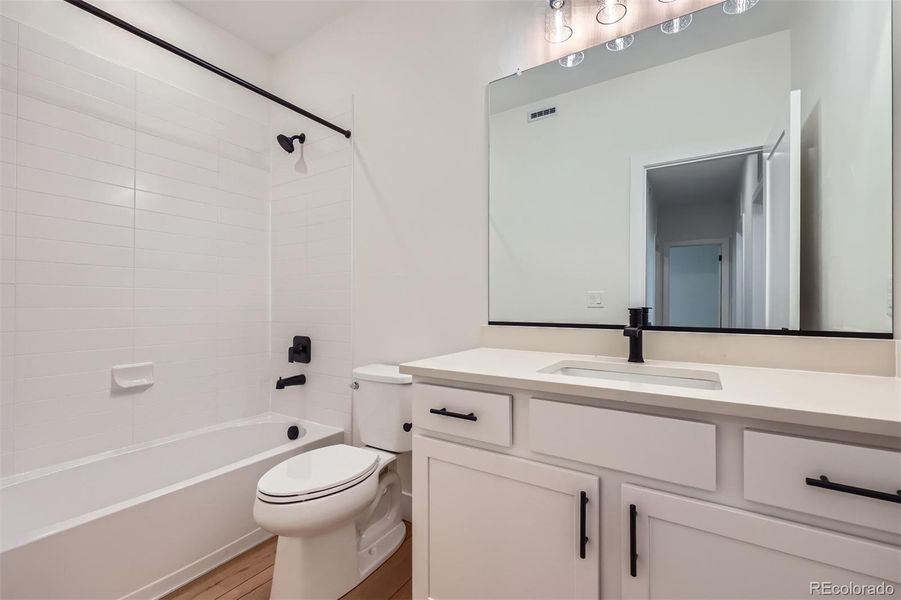 Furnished interior view inside a new home in , Elizabeth (Image 11).