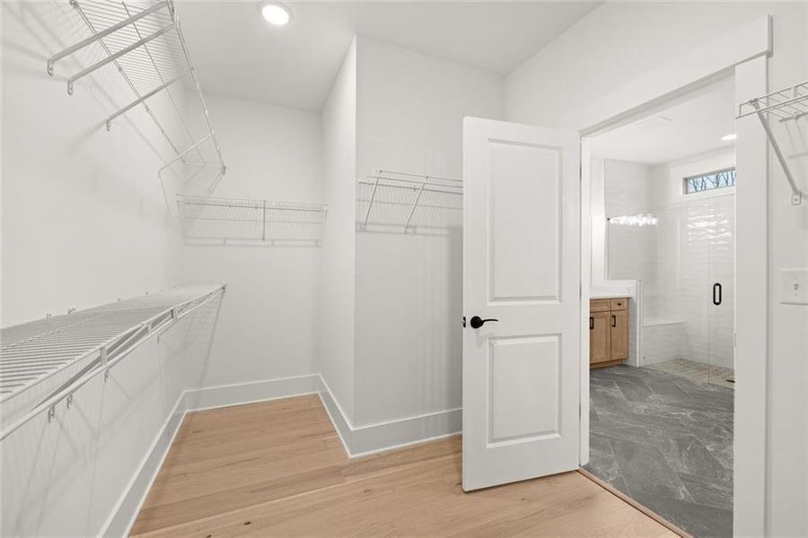 Spacious, unfurnished interior of a new home in Soleil Belmont Park, Canton (Image 50).