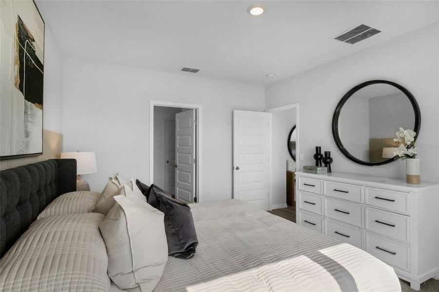 Furnished interior view inside a new home in , Lakeland (Image 15).