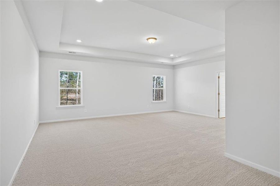 Spacious, unfurnished interior of a new home in Allen Manor, Hoschton (Image 36).