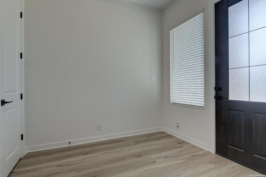 Spacious, unfurnished interior of a new home in Saddlebrook Ranch, Schertz (Image 28).