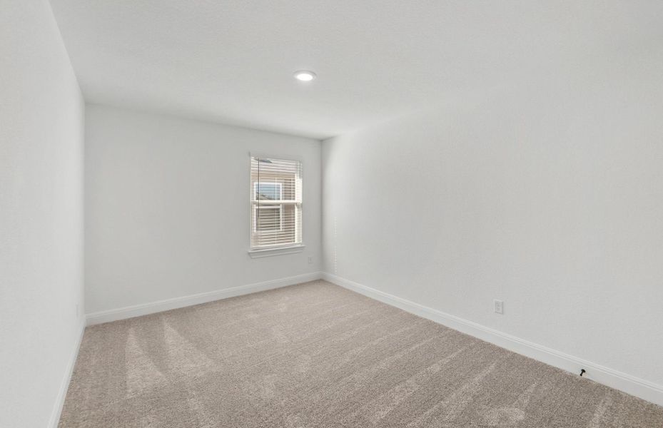 Spacious, unfurnished interior of a new home in Lagos, Manor (Image 16).