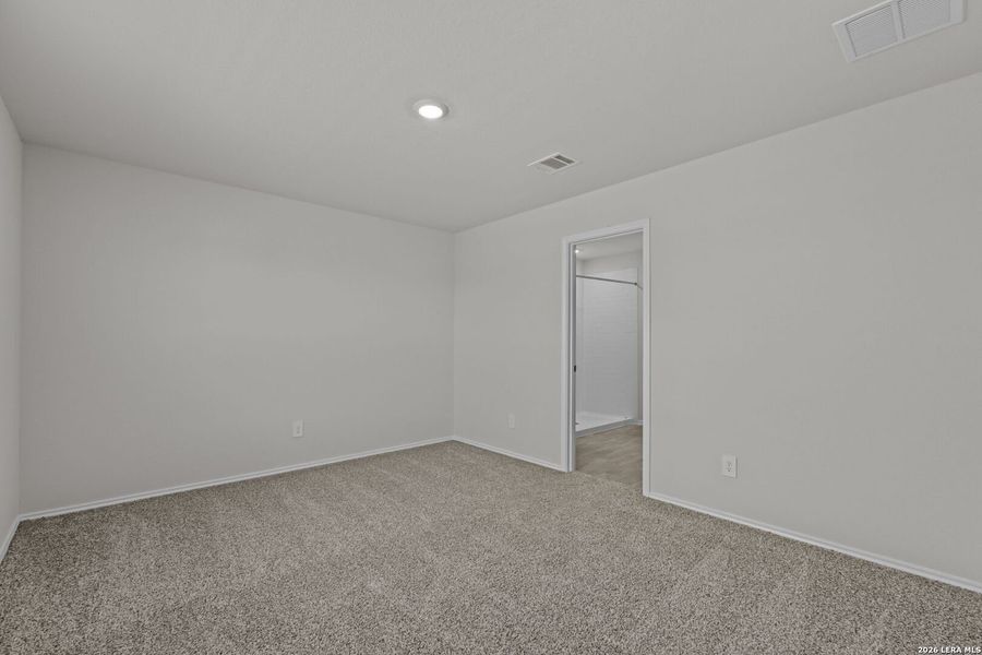 Spacious, unfurnished interior of a new home in Swenson Heights, Seguin (Image 23).