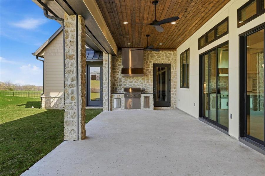 Exterior details and patio area of a home in , Bartonville (Image 27).
