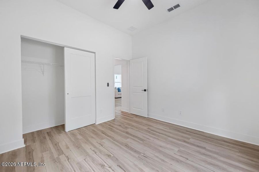 Spacious, unfurnished interior of a new home in , Keystone Heights (Image 20).