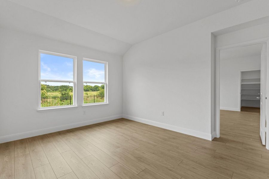 Spacious, unfurnished interior of a new home in Riverview, Georgetown (Image 23).