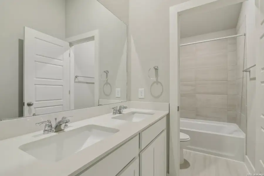 Furnished interior view inside a new home in Fox Falls, Boerne (Image 6).