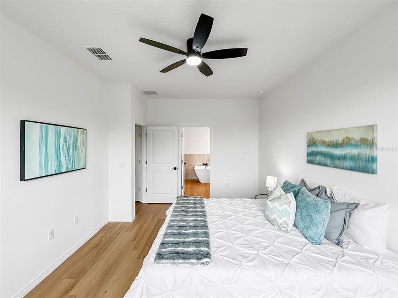 Furnished interior view inside a new home in , Ocala (Image 5).