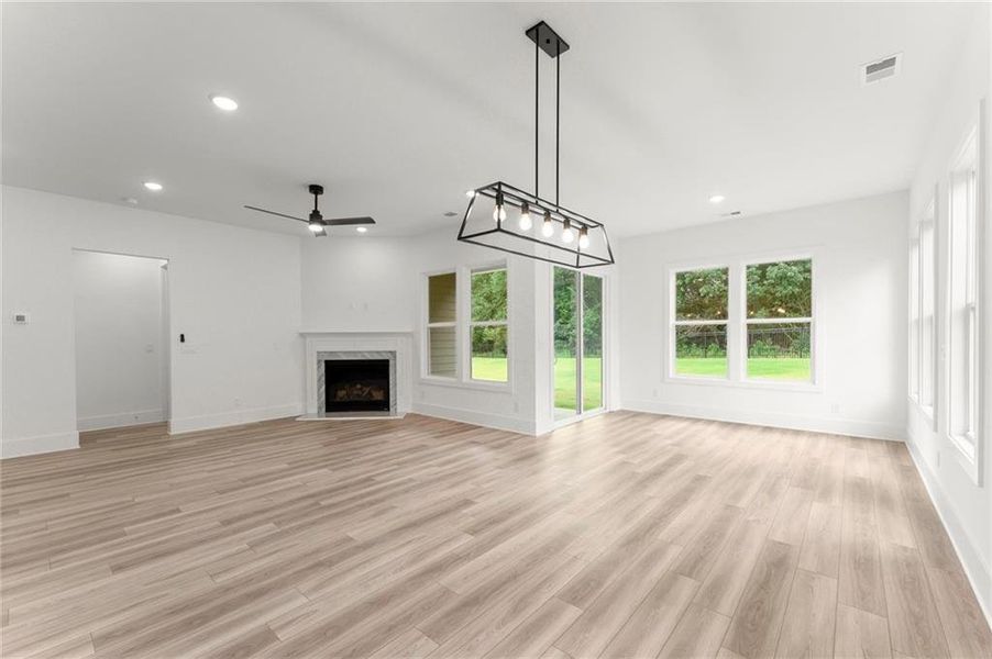 Spacious, unfurnished interior of a new home in Hillgrove Preserve, Powder Springs (Image 45).