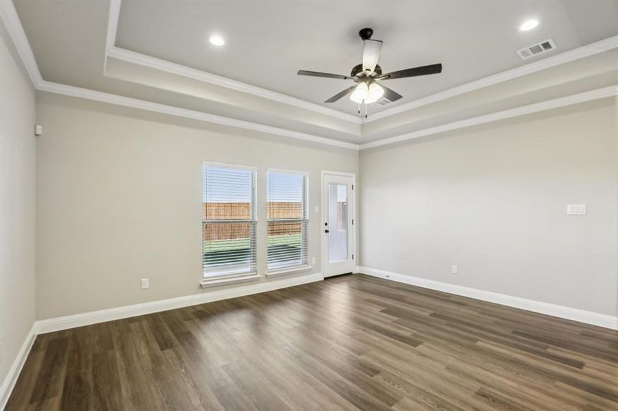 Spacious, unfurnished interior of a new home in , Alvarado (Image 29).