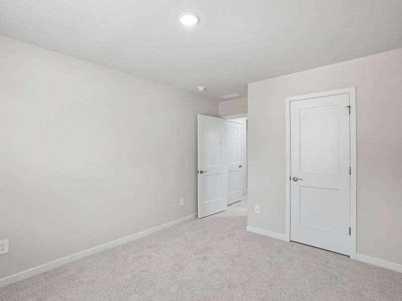 Spacious, unfurnished interior of a new home in The Heritage at Buffaloe Reserve, Raleigh (Image 18). Spacious, unfurnished interior of a new home in The Heritage at Buffaloe Reserve, Raleigh (Image 18).