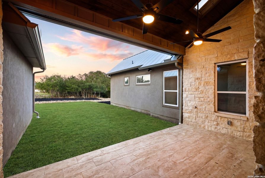 Exterior details and patio area of a home in , Blanco (Image 3).