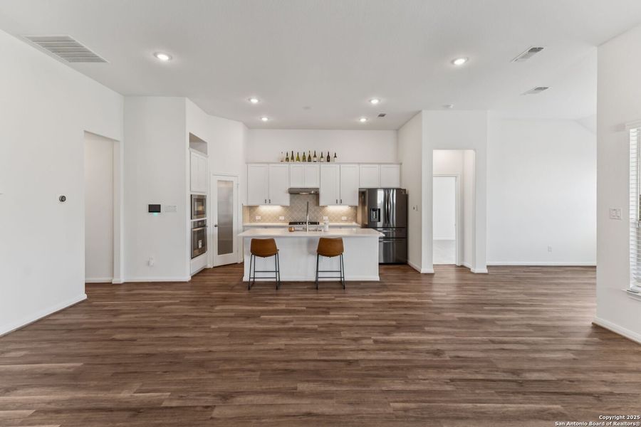 Furnished interior view inside a new home in Rhine Valley, Schertz (Image 9).