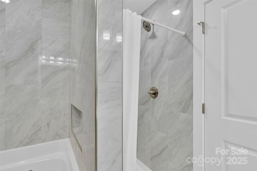 Image 38 of a home in .