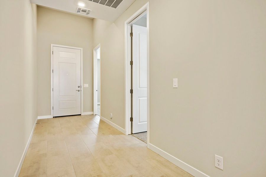 4br New Home in San Tan Valley, AZ.  - Slide 5