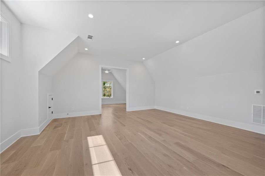 Spacious, unfurnished interior of a new home in , Roswell (Image 26).
