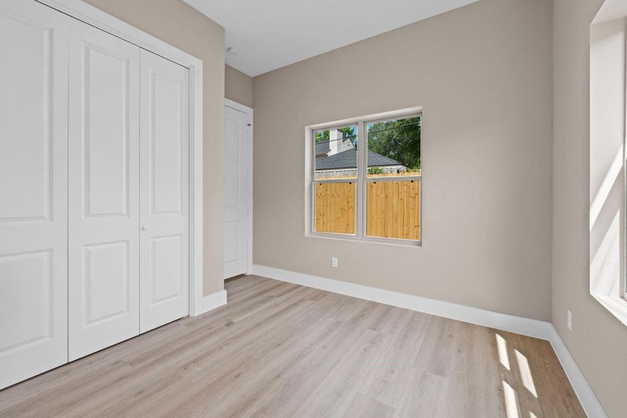 Spacious, unfurnished interior of a new home in , Spring (Image 14).