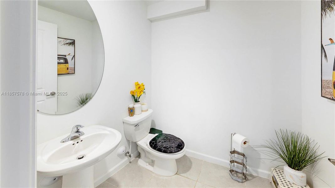 Furnished interior view inside a new home in , Homestead (Image 15).