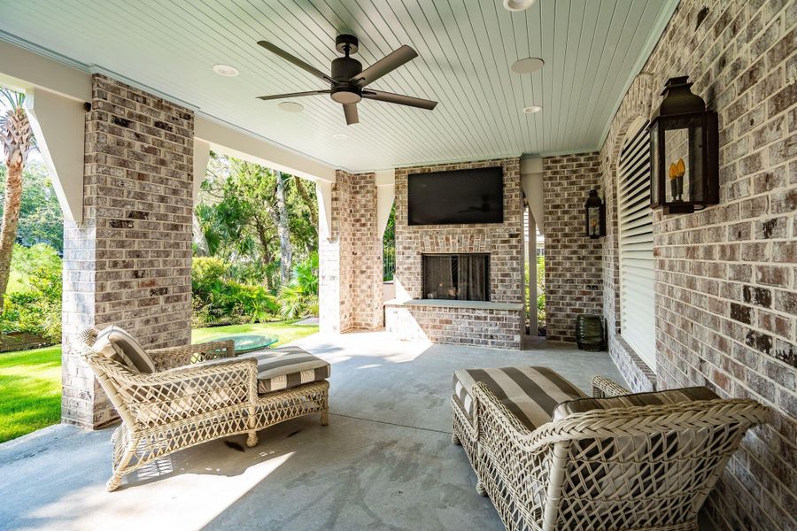 Exterior details and patio area of a home in , Mount Pleasant (Image 40).