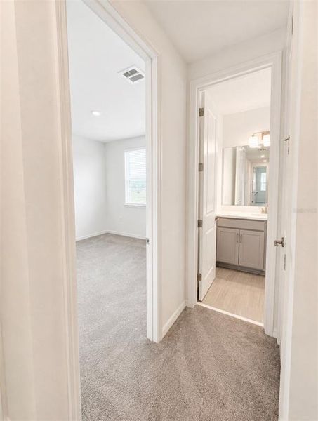 Spacious, unfurnished interior of a new home in , St. Cloud (Image 27).