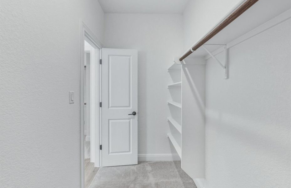 Spacious, unfurnished interior of a new home in Santa Rita Ranch, Liberty Hill (Image 44).