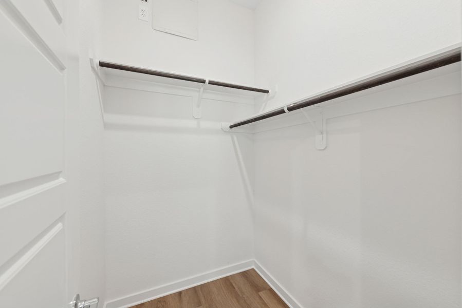 Spacious, unfurnished interior of a new home in Sorella, Tomball (Image 10). Spacious, unfurnished interior of a new home in Sorella, Tomball (Image 10).