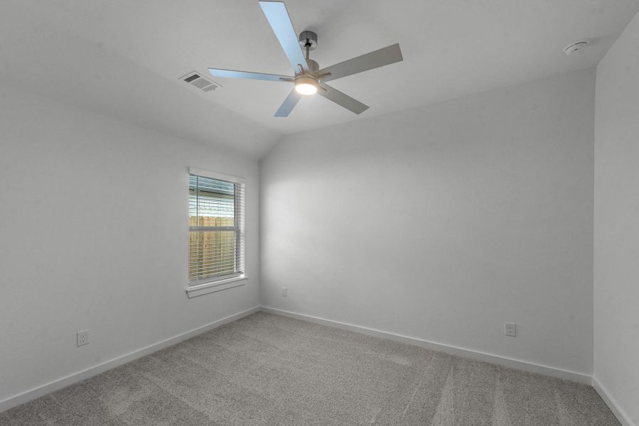 Spacious, unfurnished interior of a new home in Grand Mason Crossing, Katy (Image 21).