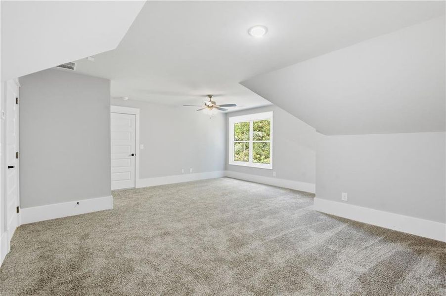 Spacious, unfurnished interior of a new home in , Jefferson (Image 62).