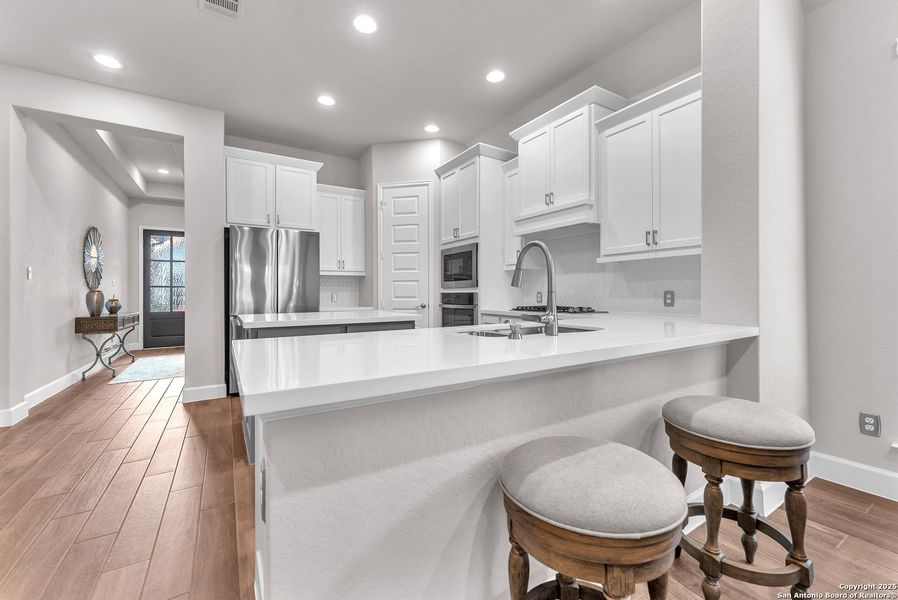 Furnished interior view inside a new home in Kallison Ranch 45', San Antonio (Image 8). Furnished interior view inside a new home in Kallison Ranch 45', San Antonio (Image 8).