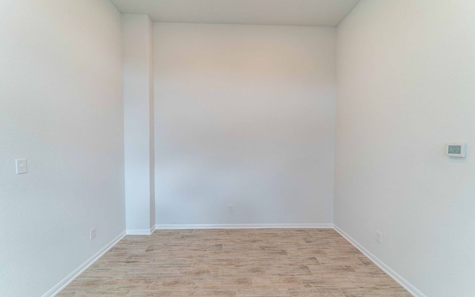 Spacious, unfurnished interior of a new home in Homestead, Schertz (Image 12).