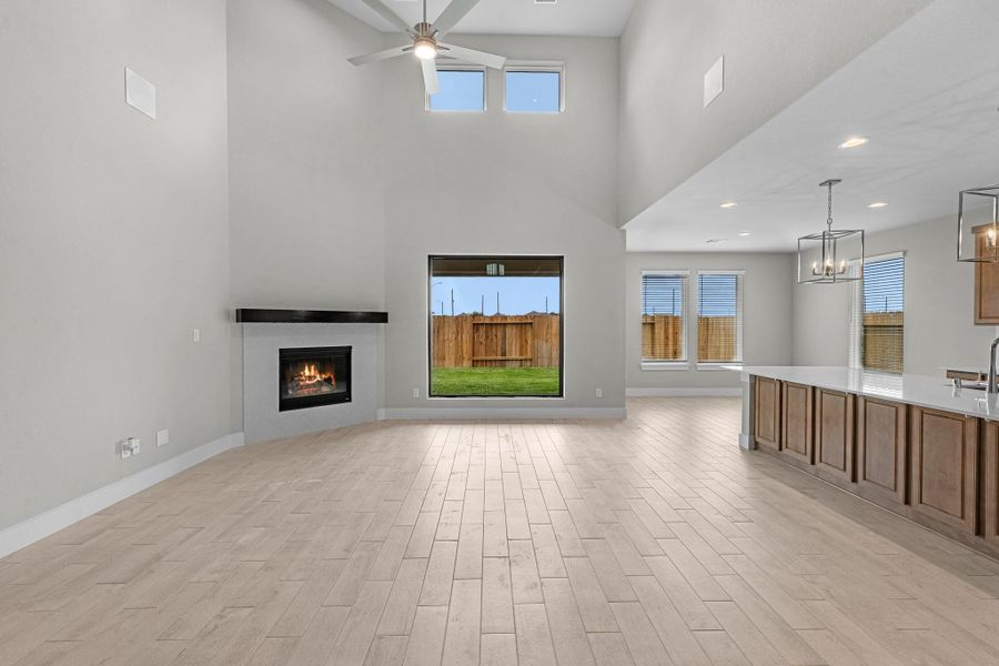 Spacious, unfurnished interior of a new home in Morton Creek Ranch, Katy (Image 31).