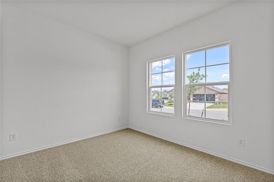 Spacious, unfurnished interior of a new home in Arroyo Ranch, Seguin (Image 31).