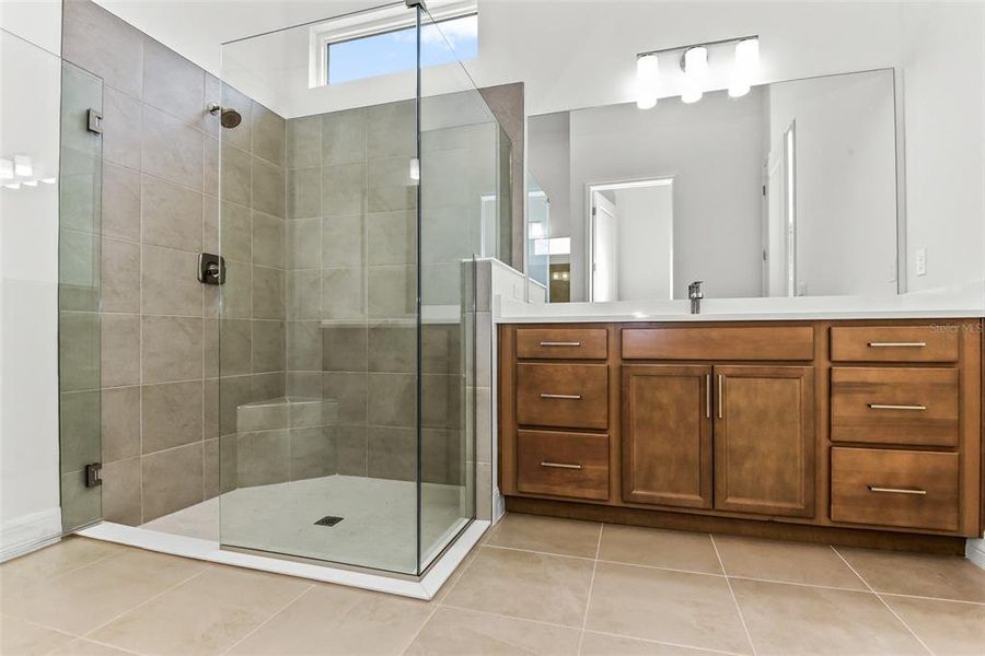 Furnished interior view inside a new home in The Reserve at Victoria, Deland (Image 46). Furnished interior view inside a new home in The Reserve at Victoria, Deland (Image 46).