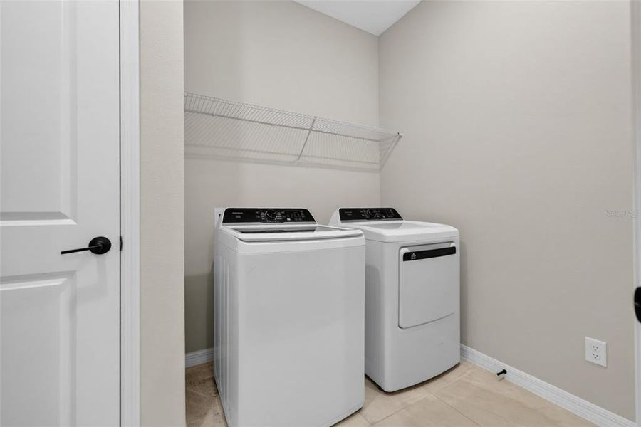 Close-up of interior finishes inside a home in , Bradenton (Image 20).