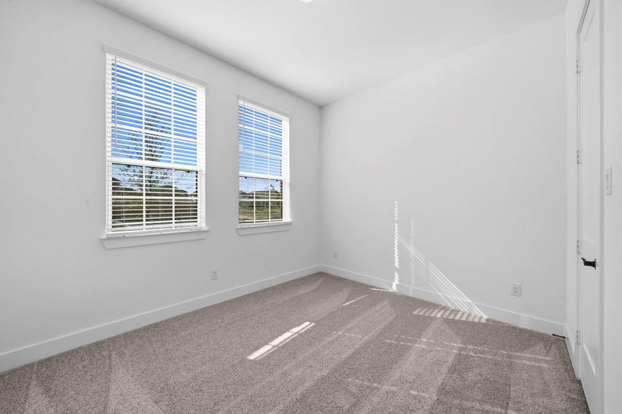 Spacious, unfurnished interior of a new home in The Trails, New Caney (Image 15).