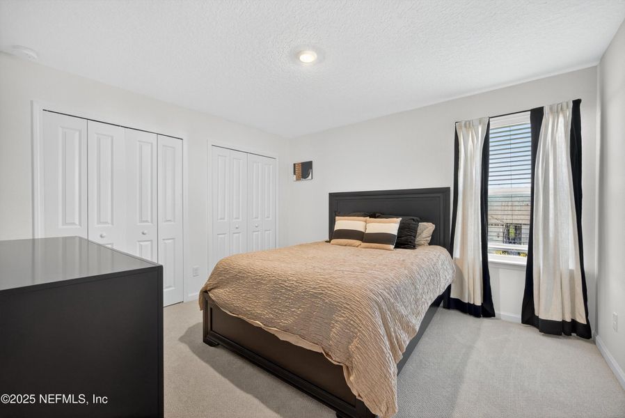 Furnished interior view inside a new home in , Middleburg (Image 42).