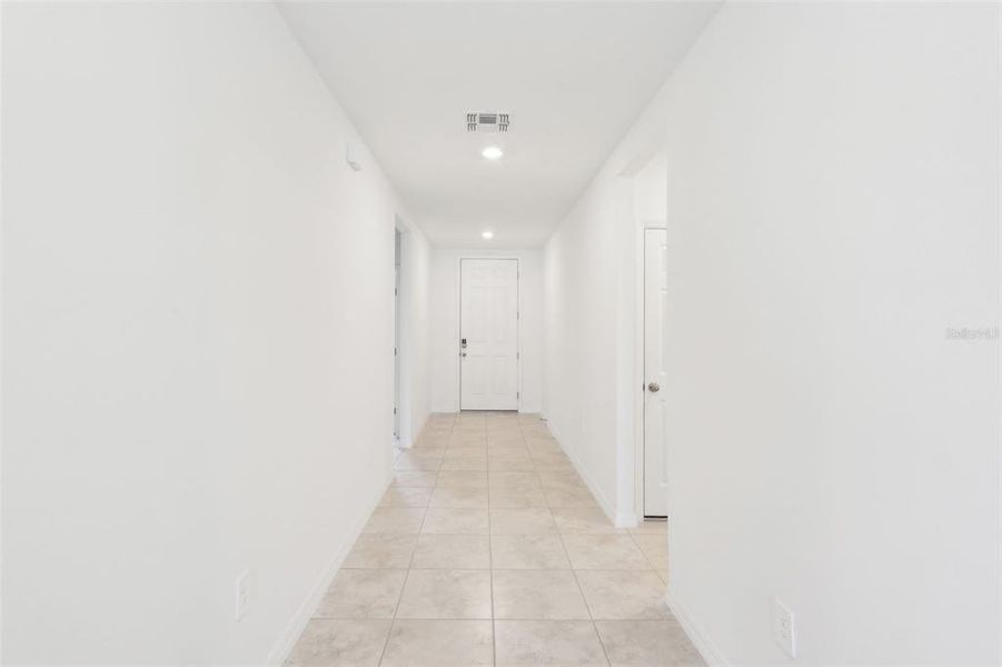 Spacious, unfurnished interior of a new home in Lawson Dunes - Signature Series, Haines City (Image 23). Spacious, unfurnished interior of a new home in Lawson Dunes - Signature Series, Haines City (Image 23).