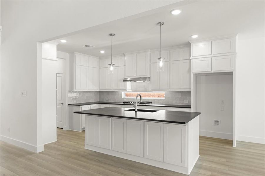 07. 4500 Brookfield - Kitchen (2)