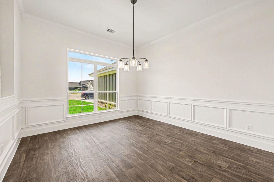 Spacious, unfurnished interior of a new home in Greystone, Angleton (Image 16). Spacious, unfurnished interior of a new home in Greystone, Angleton (Image 16).