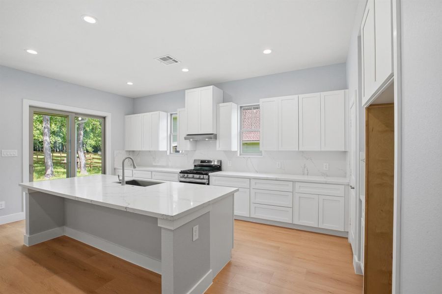 Furnished interior view inside a new home in , Magnolia (Image 15).